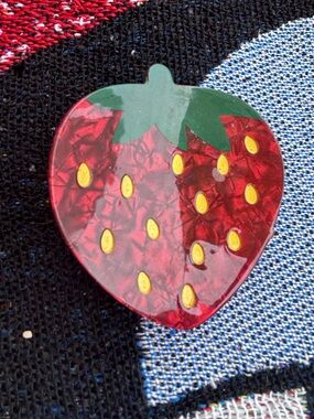 STRAWBERRY HAIR CLIP HAIR ACCESSORY